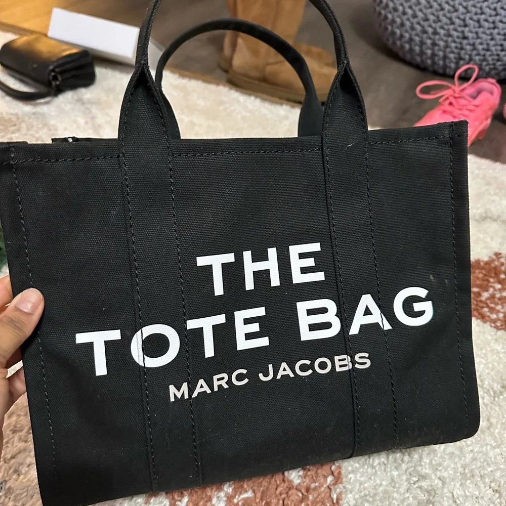 Marc Jacob’s - Picture 2 of 4